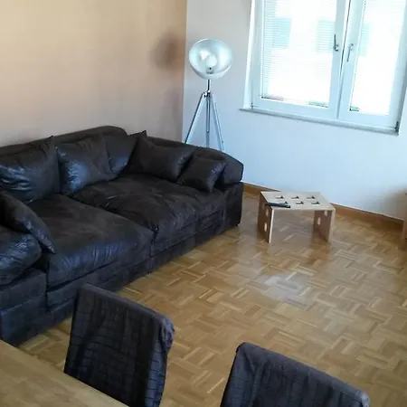 Dussel Apartment *